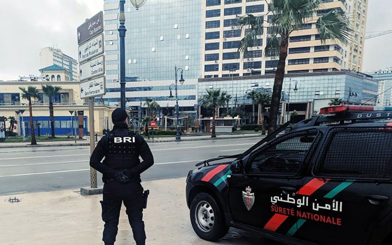 الإطاحة بـ “العنكبوت الرقمية”.. شابة حولت طنجة إلى وكر للاحتيال البنكي