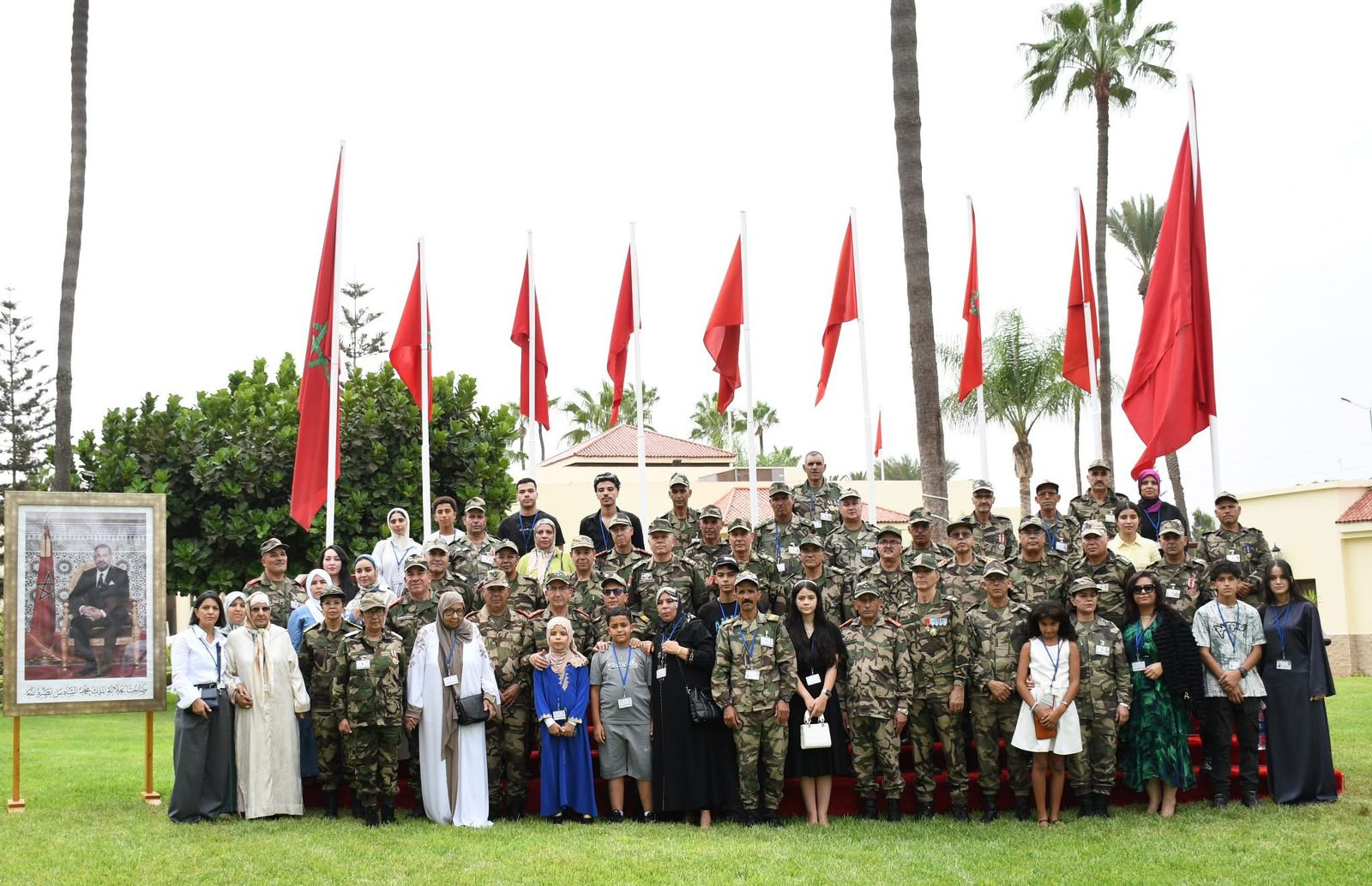 الفريق أول محمد بريظ يحتفل بثلة من العسكريين المحالين على التقاعد