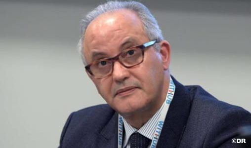 بقيادة جلالة الملك، المغرب جعل من التحول الطاقي خيارا استراتيجيا (سفير)