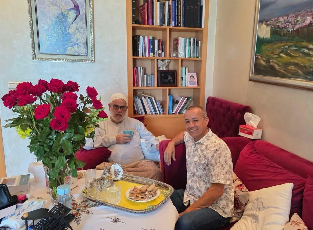 تكليف ولي العهد الأمير مولاي الحسن بتدبير قطاع الصحة في مخيلة هؤلاء فقط