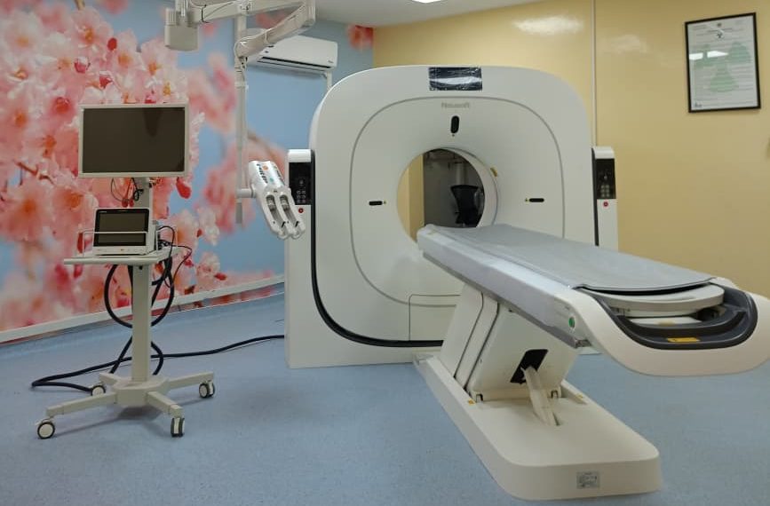 جهاز سكانير حديث يصل المستشفى الجهوي الحسن الثاني بأكادير.. قفزة نوعية في الخدمات الصحية