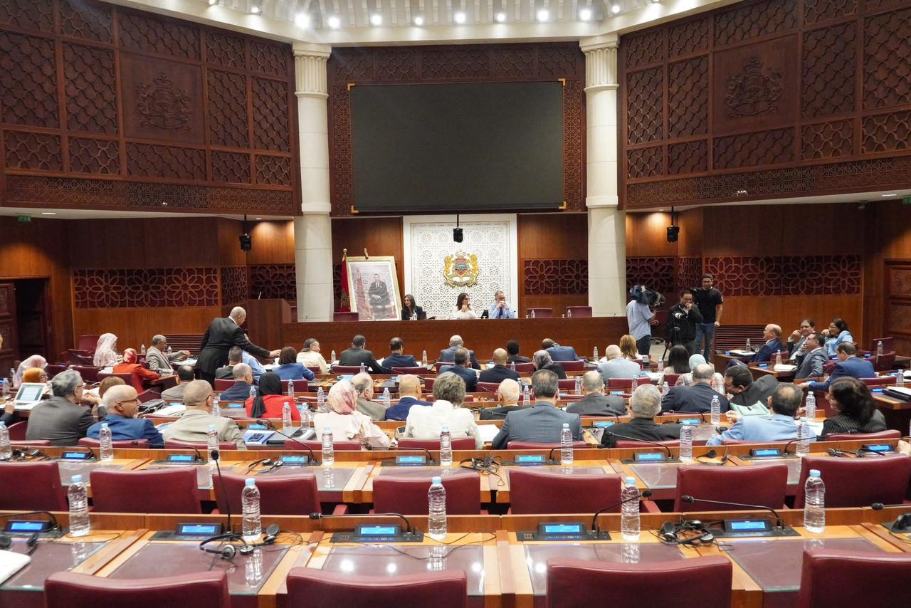 العدالة الاجتماعية وتكافؤ الفرص.. هكذا دافعت فرق الأغلبية عن قانون المالية لسنة 2026