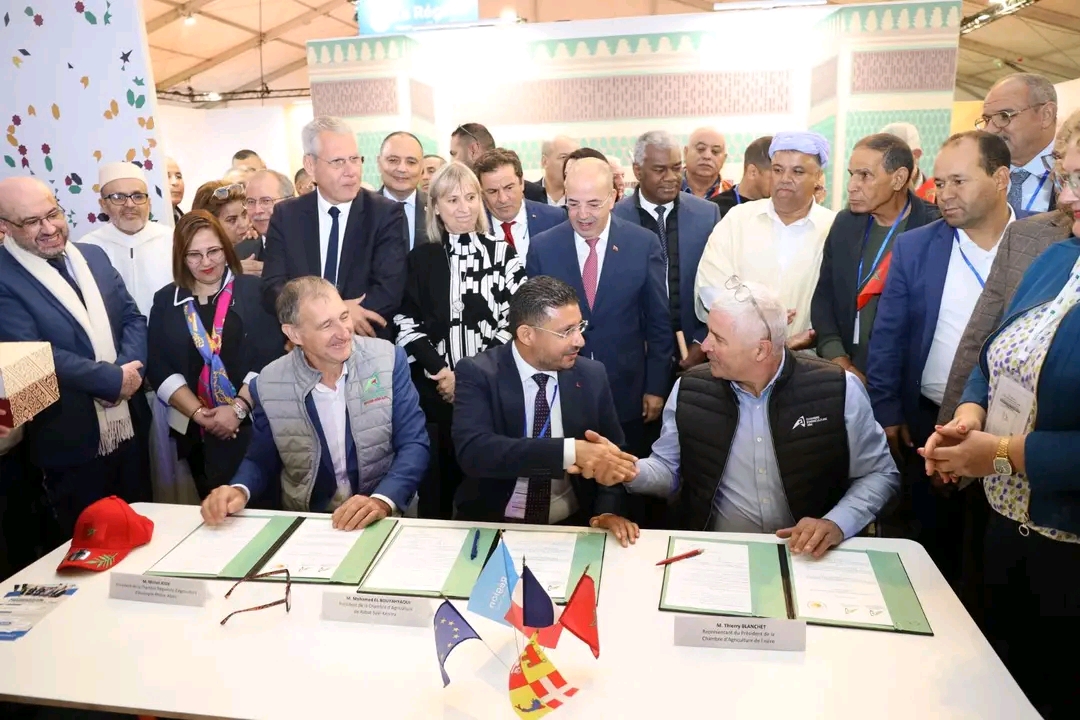 قمة تربية المواشي.. توقيع اتفاقيتي تعاون مغربية-فرنسية لتقوية صمود القطاع الفلاحي