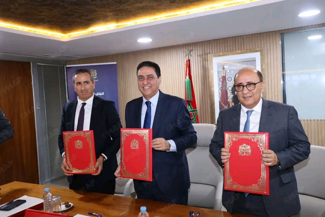 اتفاقية شراكة تجمع التجارة الخارجية ومكتب الصرف والضمان الاجتماعي لـ “تعزيز تبادل المعطيات”