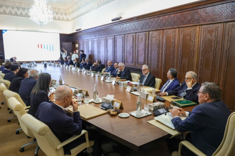 لمواكبة دينامية قطاعي الصحة والتعليم.. حكومة أخنوش تخصص 27 ألف منصب مالي لفائدة القطاعين