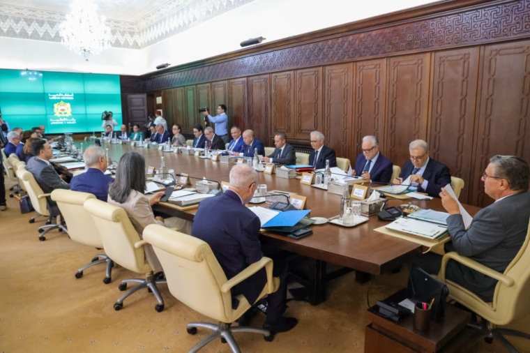 الحكومة تضع الإطار الشامل لإنشاء واستغلال منشآت الإنتاج الذاتي للكهرباء