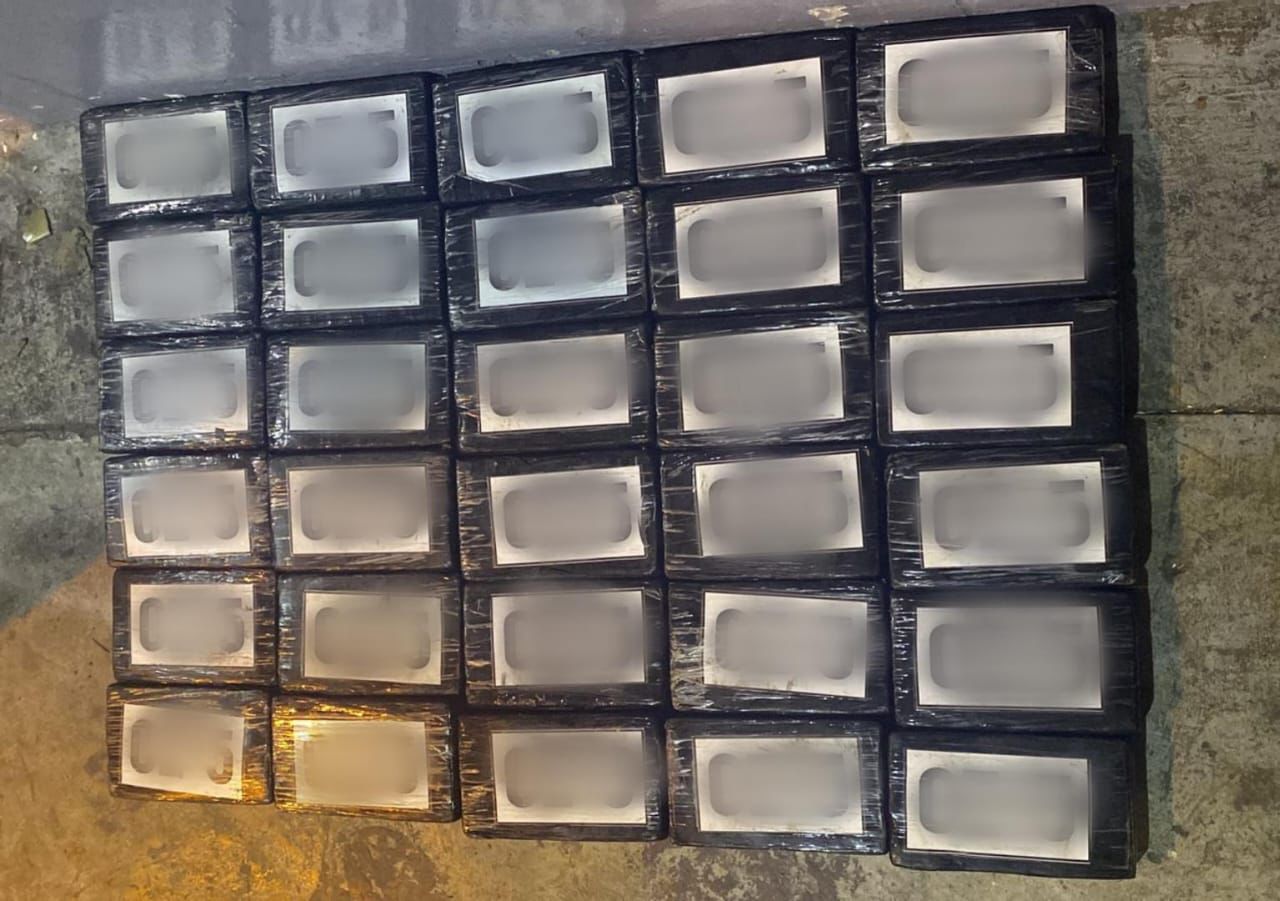 طنجة المتوسط.. حجز 33 كلغ من الكوكايين داخل حاوية قادمة من أمريكا اللاتينية