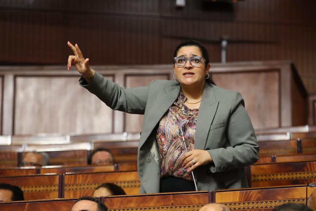 بنعزيز تدعو التعبيرات الشبابية إلى الحوار المسؤول وتندد بالانزلاقات والتخريب