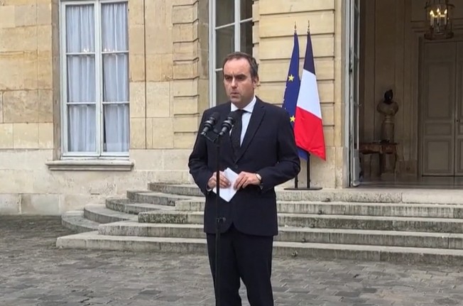 “الإليزيه” يكشف عن حكومة فرنسا الجديدة بقيادة لوكورنو وتضم 17 وزيرة