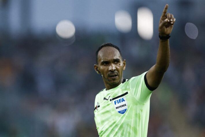 صافرة سودانية تقود السوبر الافريقي بين بيراميدز ونهضة بركان