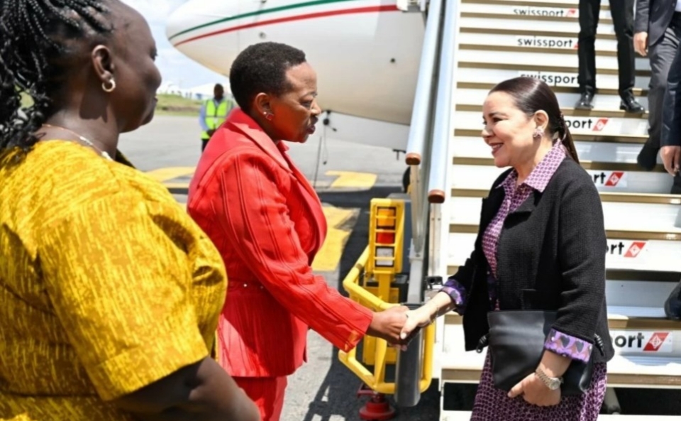 السيدة الأولى لكينيا تشكر الأميرة للا أسماء على “هبة الحياة” للأطفال الصم