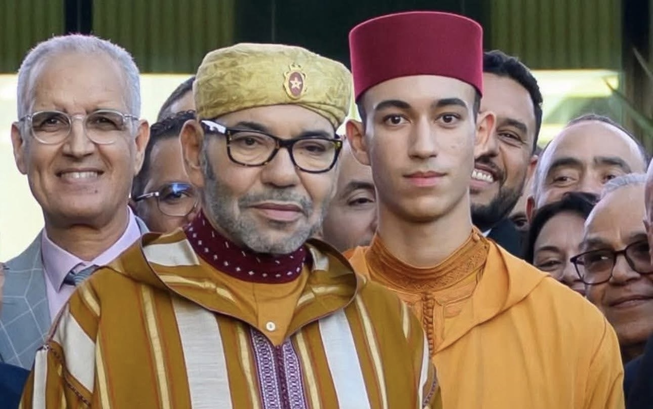 إفتتاحية. من ذكرى المسيرة الخضراء إلى عيد الوحدة .. هدية الملك إلى أجيال مملكة