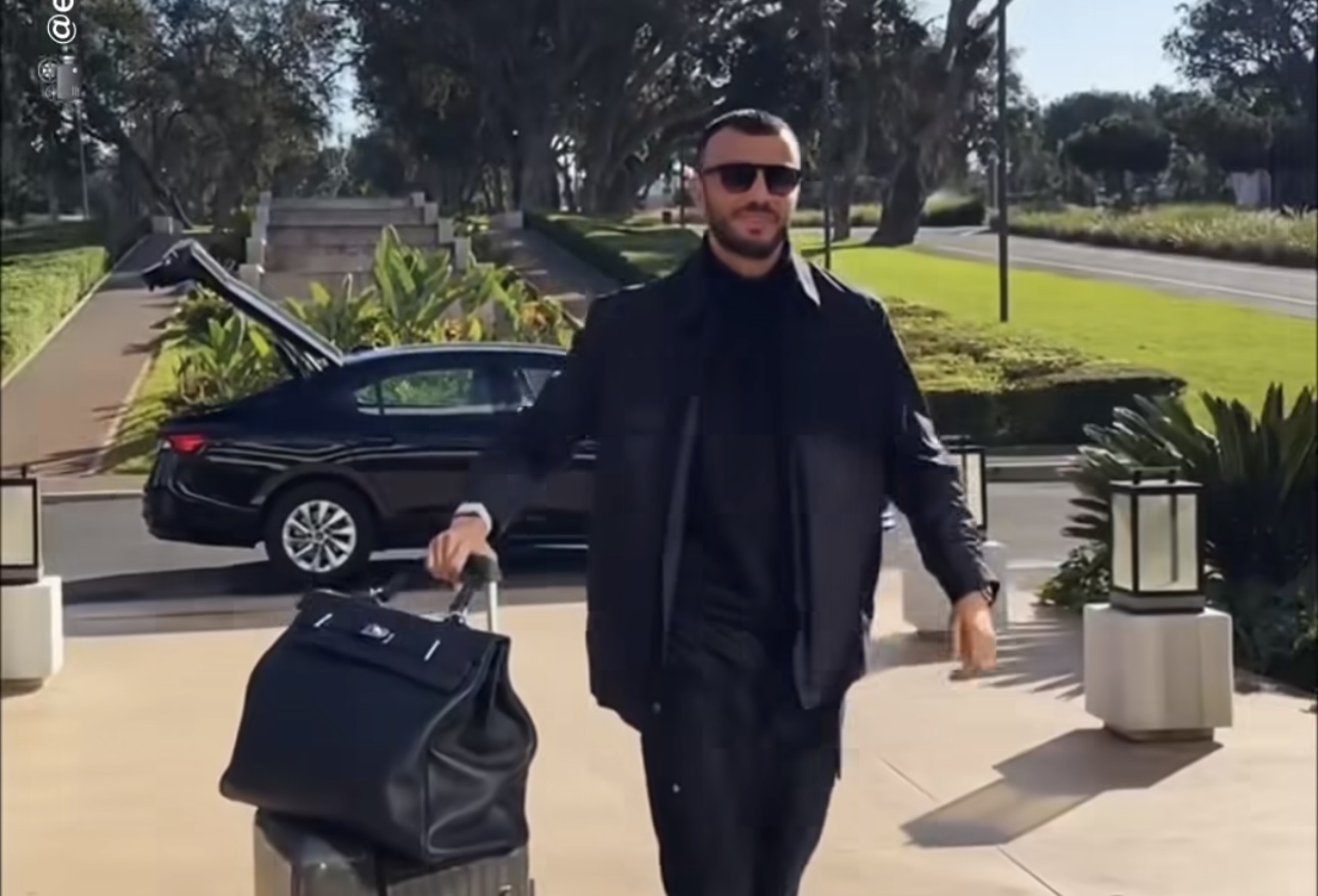 سلا. سايس عميد المنتخب أول الوافدين إلى معسكر «الأسود» وحقيبته تخطف الأضواء