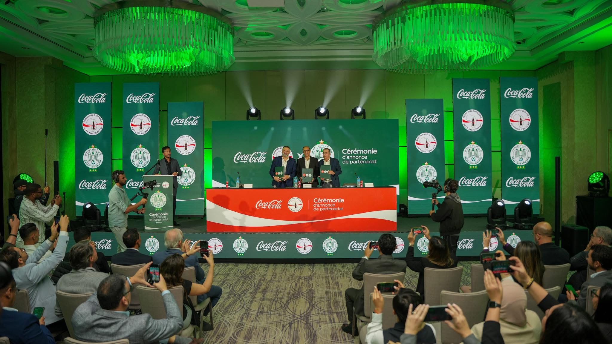 كوكاكولا «خضراء» مقابل 500 مليون لنادي الرجاء .. ماهي أسرار الصفقة؟