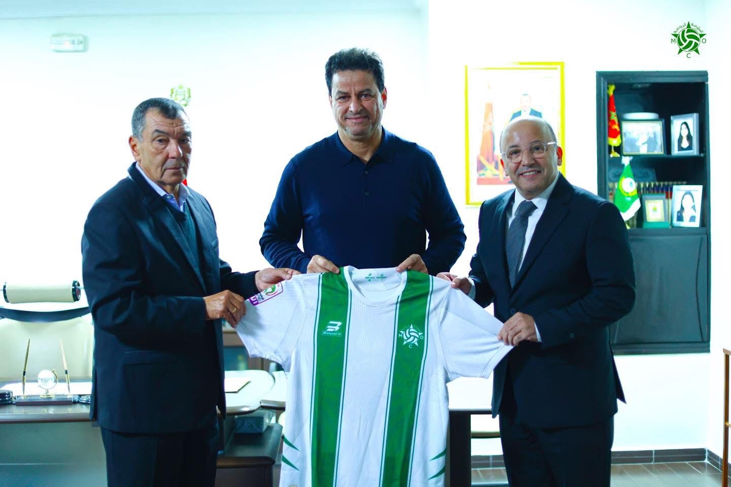 كركاش يعود لتدريب فريقه الأم المولودية الوجدية