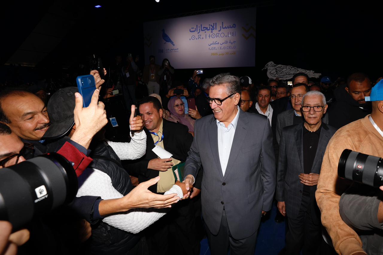 أخنوش: العمل الحكومي مستمر لتجسيد الرؤية الملكية في توفير العدالة والكرامة والخدمات العامة الجيدة