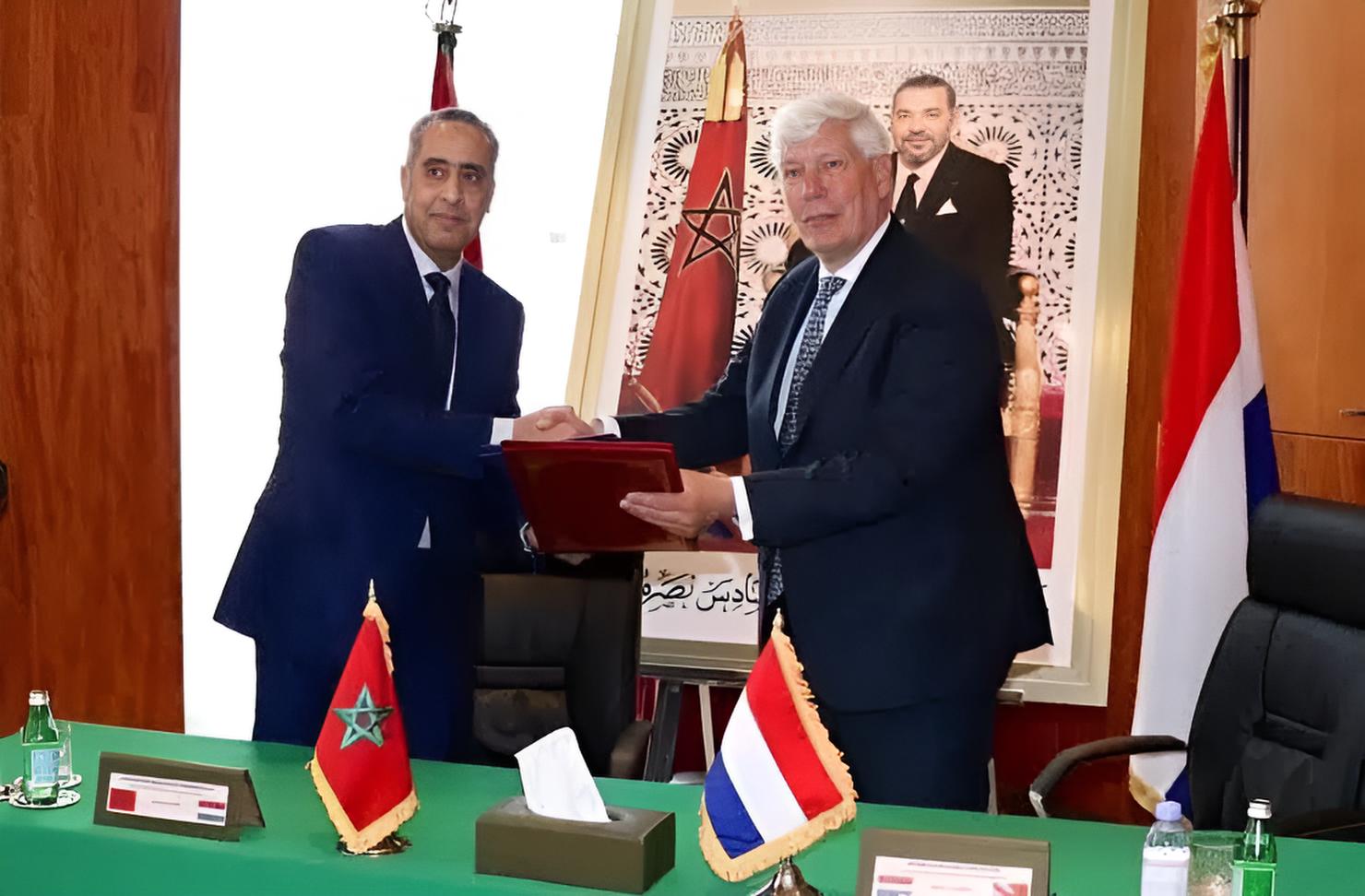 المغرب يقود الدور الأمني الدولي.. معلومات حاسمة للـ DGST تؤدي لإيقاف قاصر مشتبه به بقضية إرهاب في هولندا