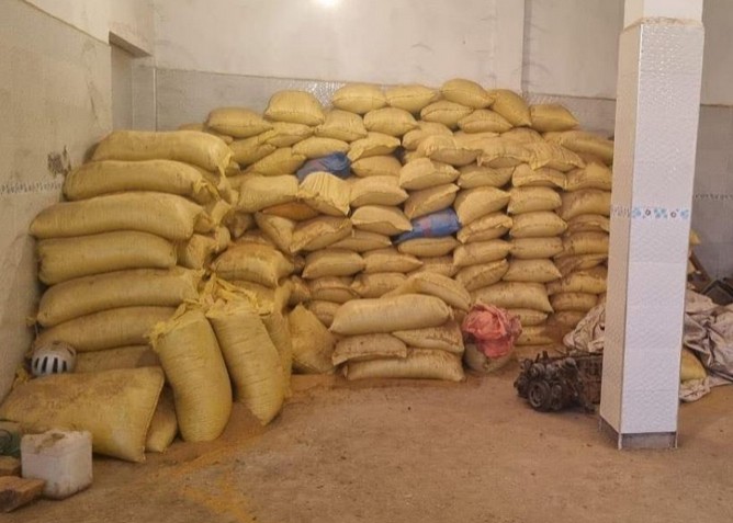 فضـ.يحة غذائية تهز الفقيه بنصالح: ضبط أطنان من “التحميرة” الفاسدة داخل مستودع مشبوه