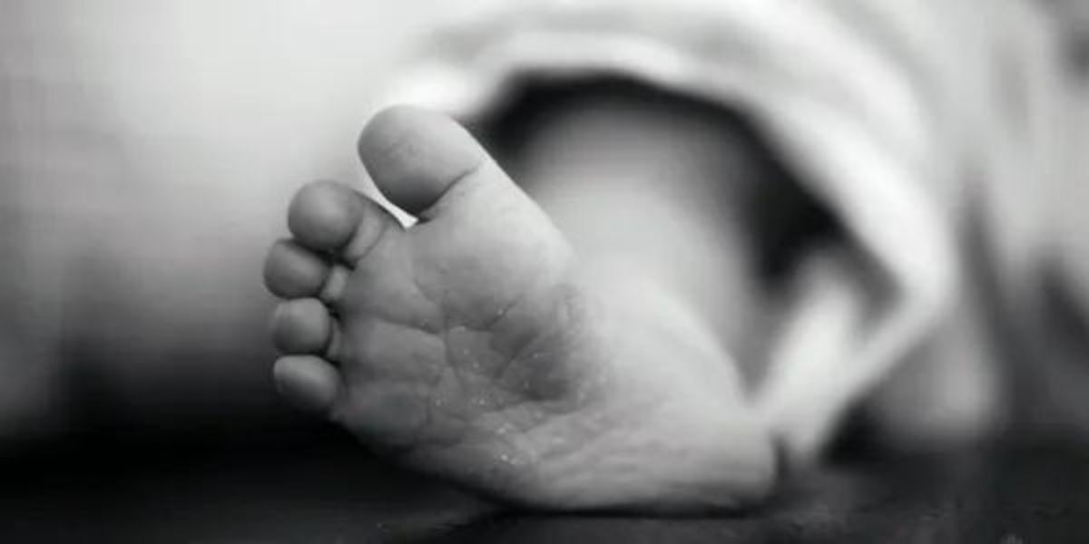 صدمة في سطات.. العثور على جـ.ـثة رضيع ملفوفة في قماش بمنطقة مهجورة