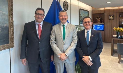 قيوح يجري مباحثات بلندن مع الأمين العام للمنظمة البحرية الدولية