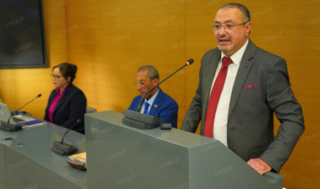 ندوة بمتحف بنك المغرب تسافر بالحاضرين عبر تاريخ المسيرة الخضراء من خلال قطعها التذكارية