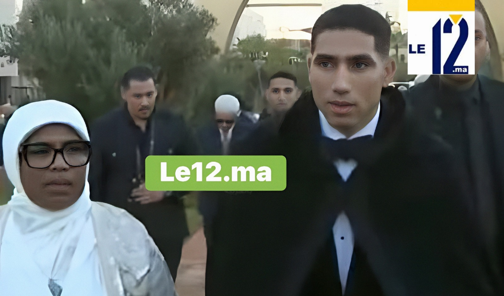 عاجل.. أشرف حكيمي يحضر حفل جوائز الكاف مرتديا السلهام المغربي