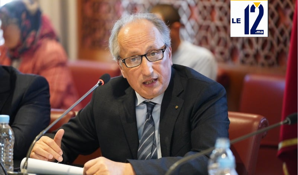 وزارة التعليم تشن الحـ.رب على الغياب غير المشروع.. نظام إلكتروني واقتطاع صارم من الأجور