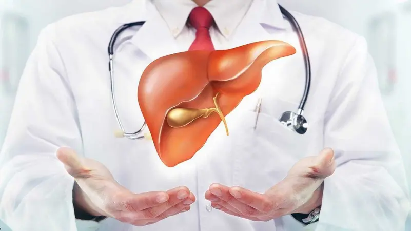 10 أطعمة ومشروبات تساعد في علاج الكبد الدهني