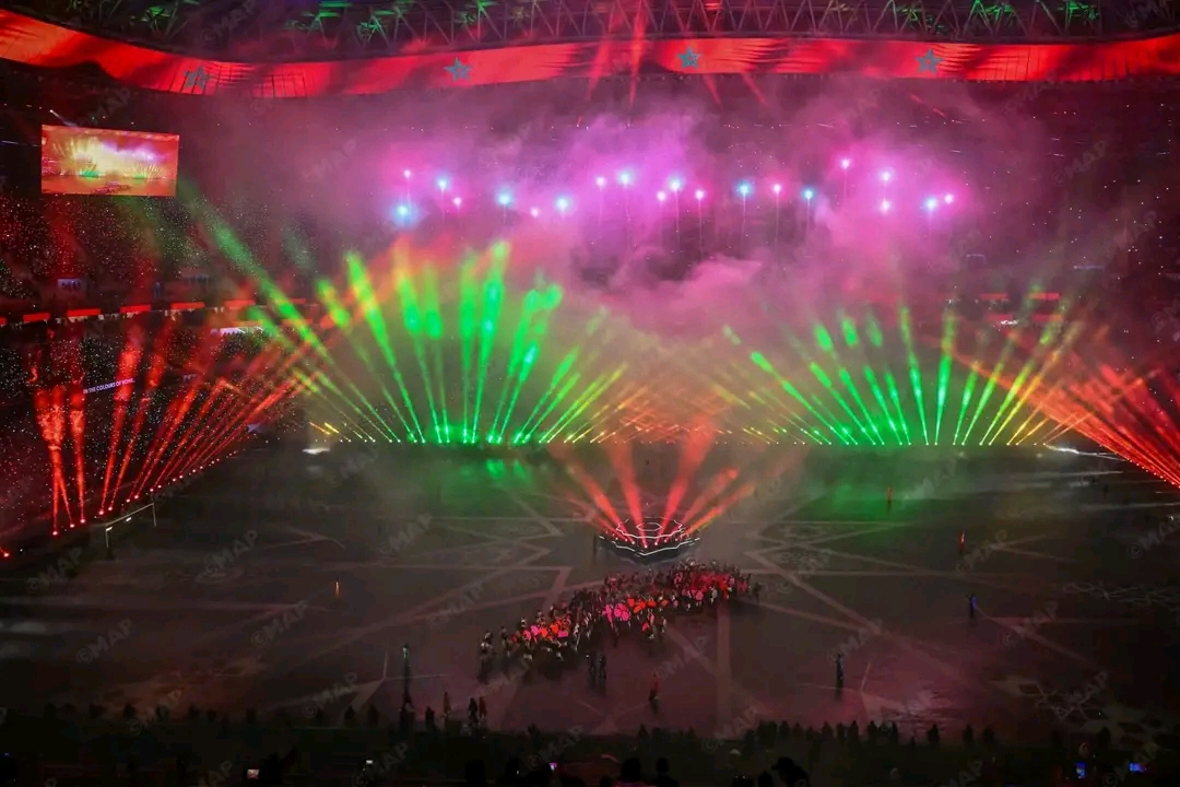 المغرب يبهر العالم بافتتاح أسطوري لـ “الكان”.. ملحمة حضارية برؤية ملكية..