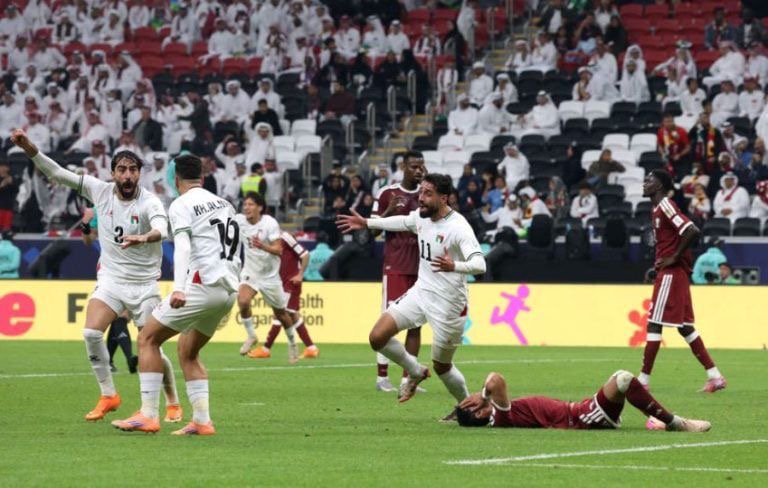 مونديال العرب. رسائل إنذار مبكرة من منتخبي سوريا وفلسطين إلى السكتيوي