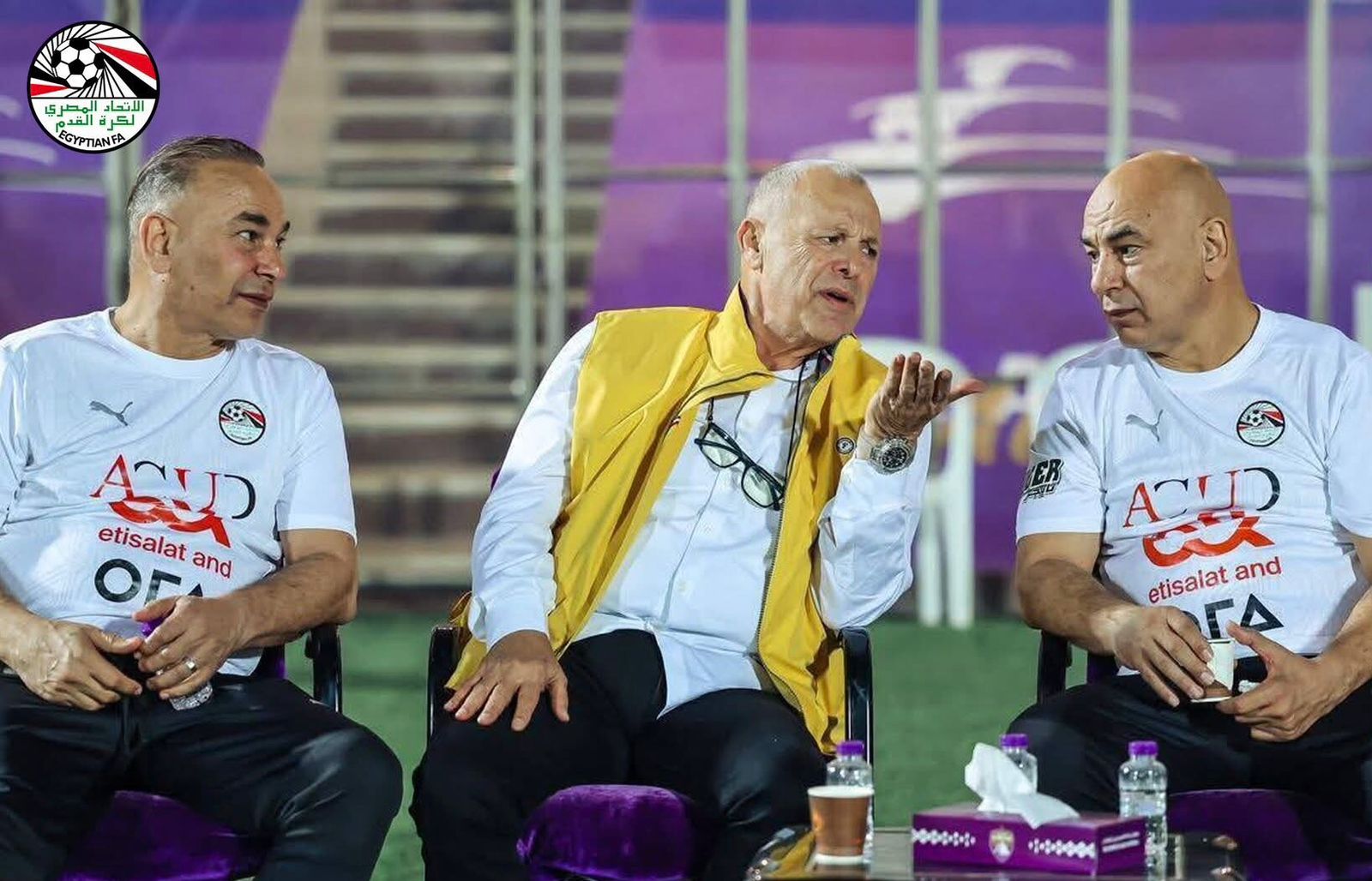 هاني أبو ريدة يُثني على دعم الجماهير المغربية للفراعنة.. مشهد يجسد الروابط التاريخية بين البلدين 