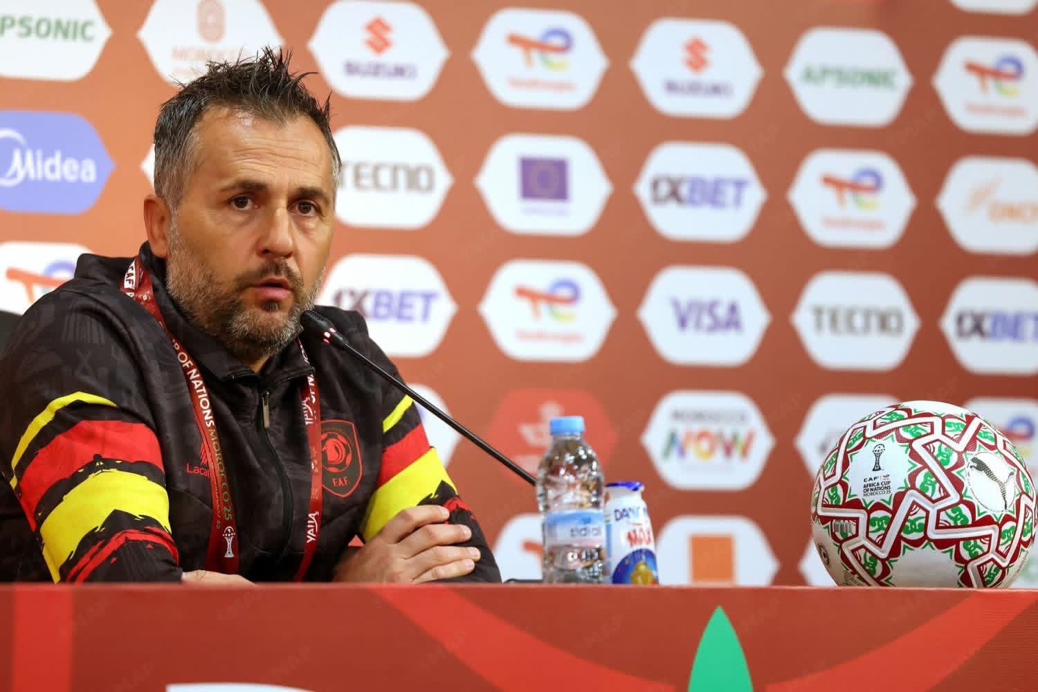 مدرب أنغولا يتوعد منتخب مصر بالهزيمة الأولى 