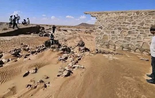 الرشيدية. فيضان واد البطحاء.. «قصور» منهارة وساكنة تدين وزارة بركة في منقاره..كيف؟ ولماذا؟ 