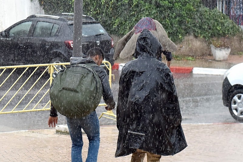 ​بسبب سوء الأحوال الجوية.. تعليق الدراسة بجميع المؤسسات التعليمية والجامعية بإقليم سطات