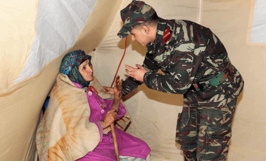 القوات المسلحة الملكية تنشئ 3 مستشفيات عسكرية ميدانية بأقاليم أزيلال والحوز وميدلت