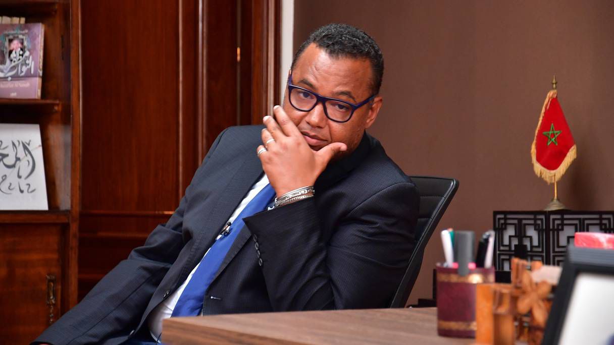 المختار لغزيوي يرثي رحيل والدته . طفلا إلى الأبد في أعماق حضنك سأبقى