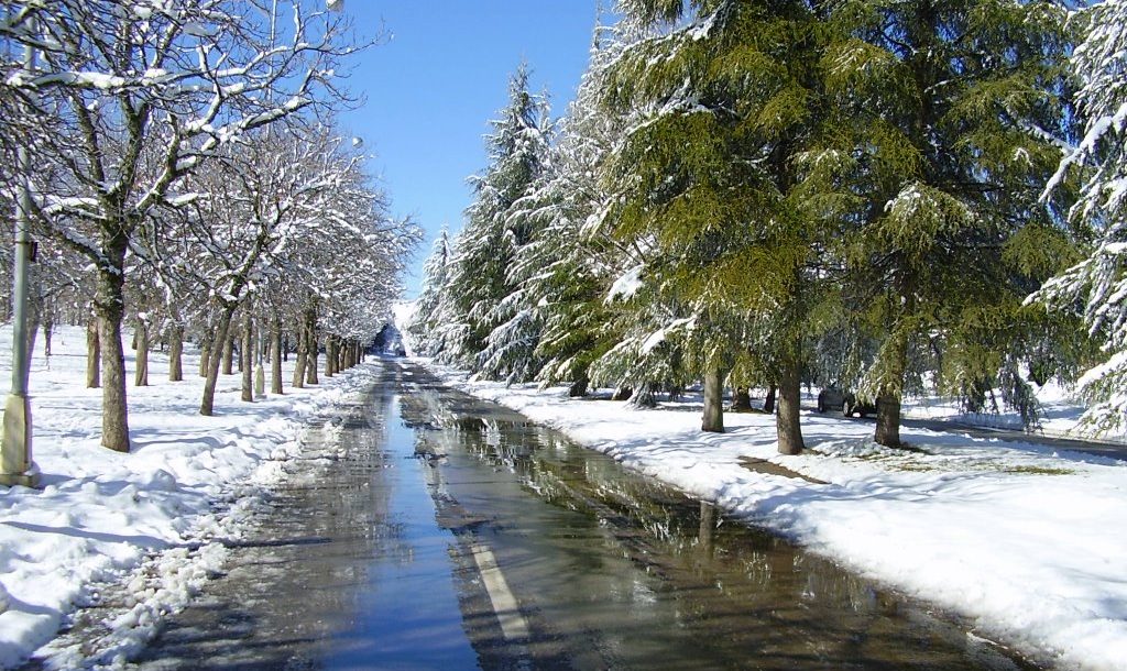 أمطار وثلوج وصقيع خلال هذه الأيام وفي هذه المناطق من المغرب