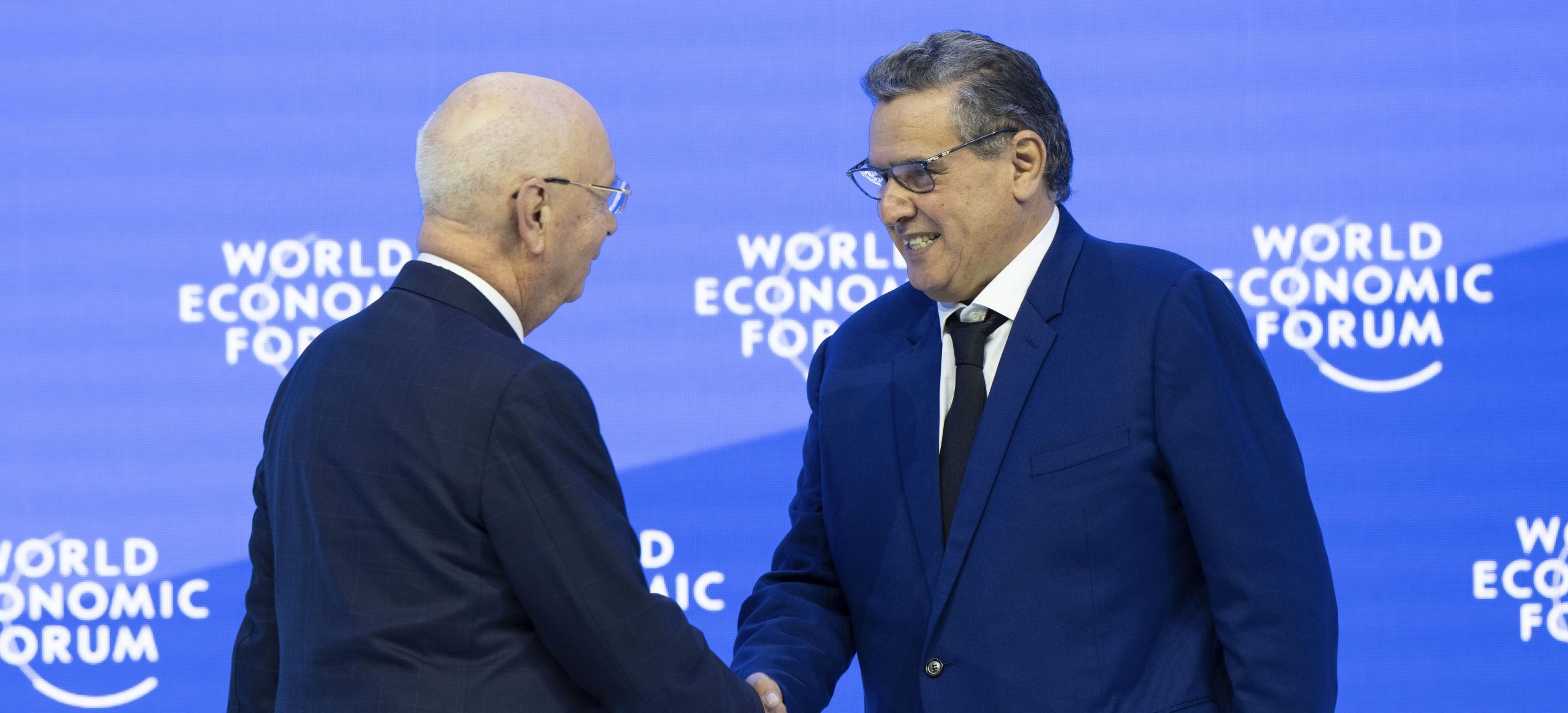 عزيز أخنوش في دافوس.. المغرب يعرض نموذج “الدولة الاجتماعية” أمام قادة العالم