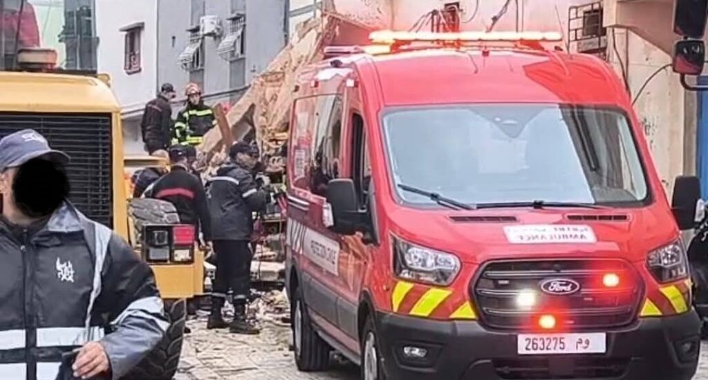 ​فـ.اجعة في الرباط.. انهيار بناية بحي العكاري يودي بحياة شخصين ويستنفر السلطات