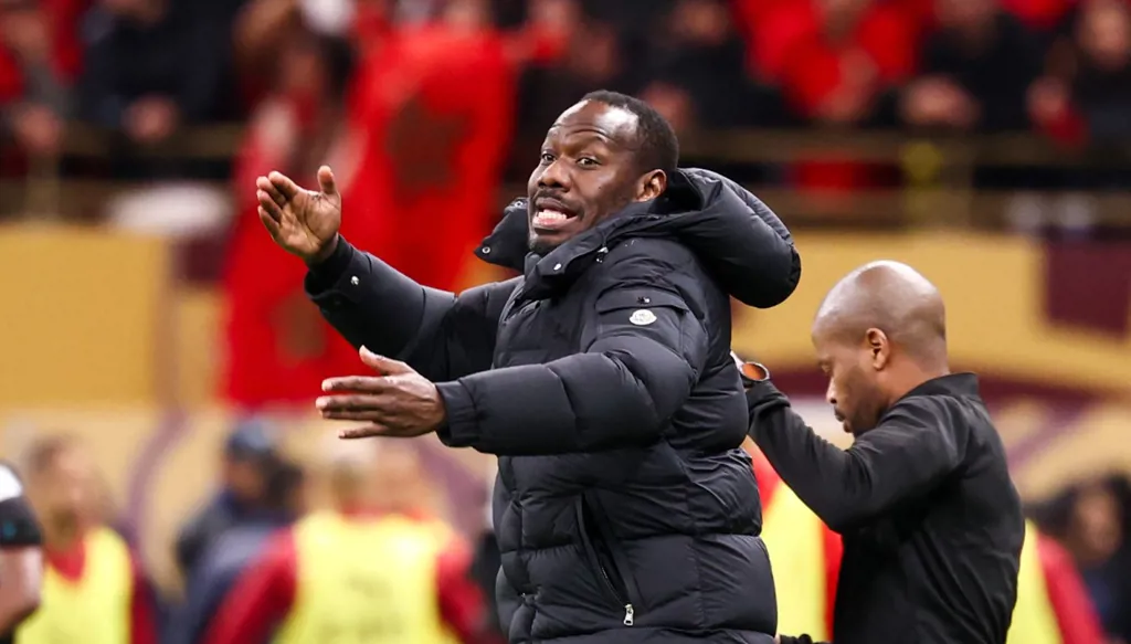 “الكاف” يؤجل حسم ملف نهائي “الكان”.. كواليس الجلسة السنغالية وحملات تضليل تستهدف المغرب