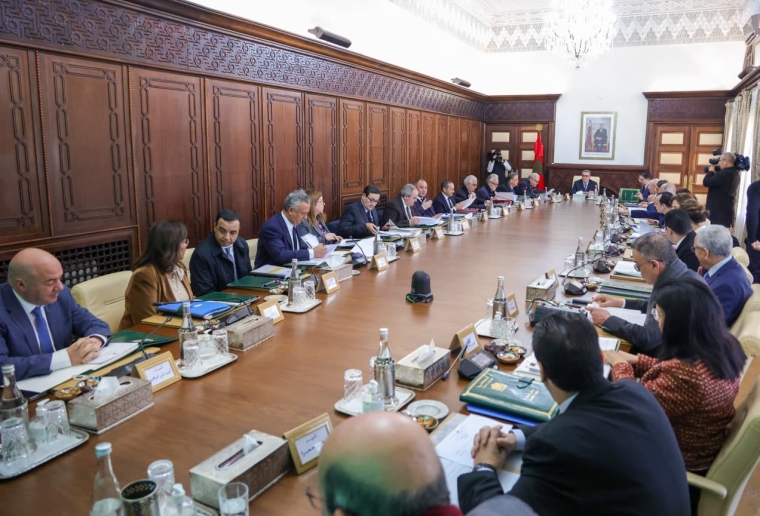 الحكومة تصادق على “قانون الاعتماد” الجديد.. خطوة إستراتيجية لتعزيز الجودة وتنافسية الصادرات المغربية