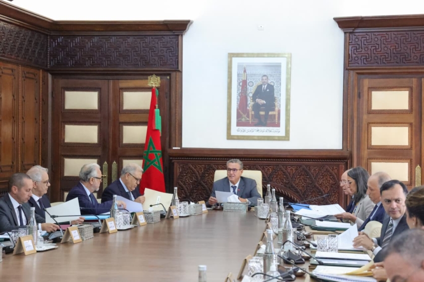 الحكومة تفتح أبواب برامج الإدماج المهني أمام الشباب غير الحاصلين على دبلومات