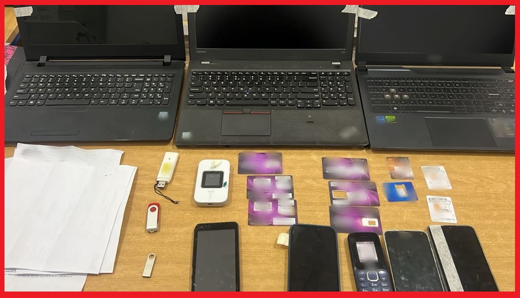 تزامنا مع نهائيات “الكان”.. 5 أفارقة يسقطون في شباك بوليس كازا بتهمة قرصنة المكالمات والبيانات البنكية