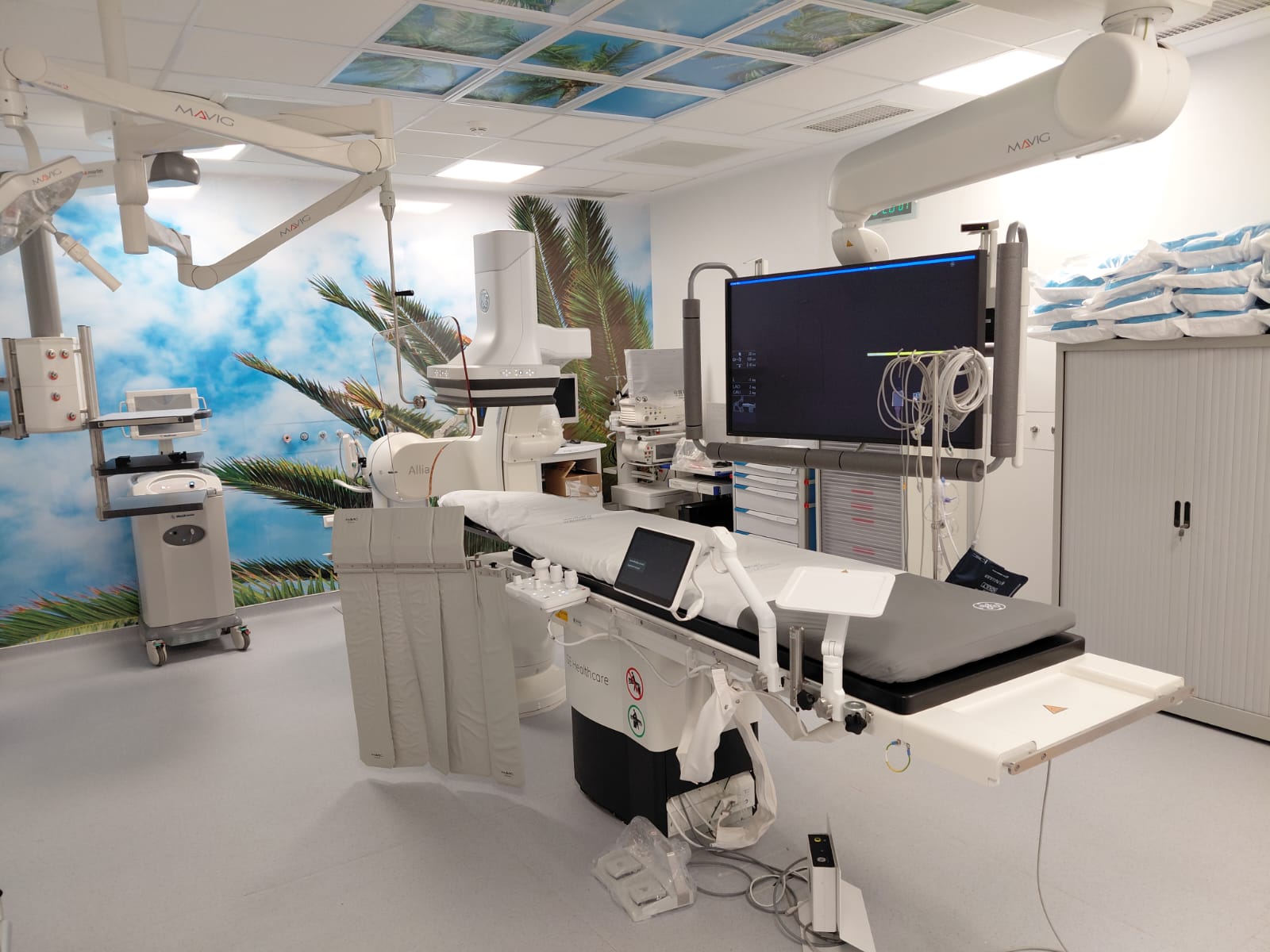 إنجاز طبي جديد.. المركز الاستشفائي الجامعي بأكادير ينجح في أول عملية “قسطرة لشرايين القلب”