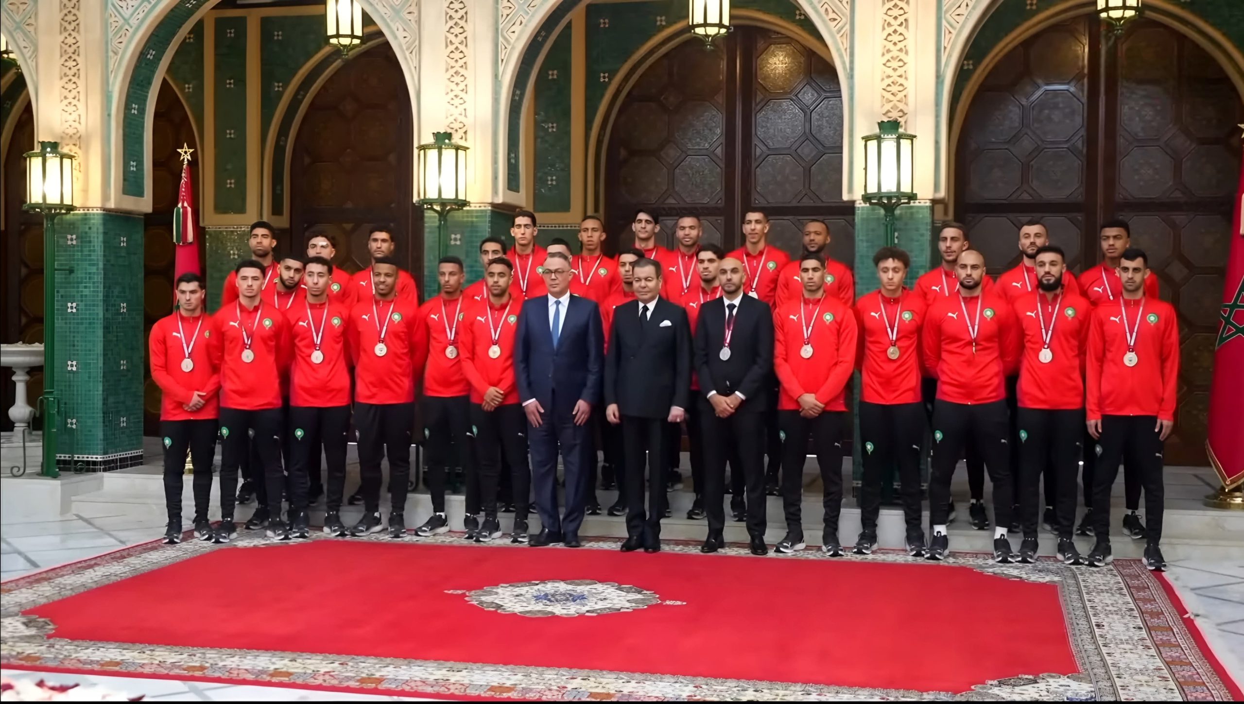 ​بـ “فخر واعتزاز”.. أسود الأطلس يجددون العهد من القصر الملكي بعد “كان 2025”