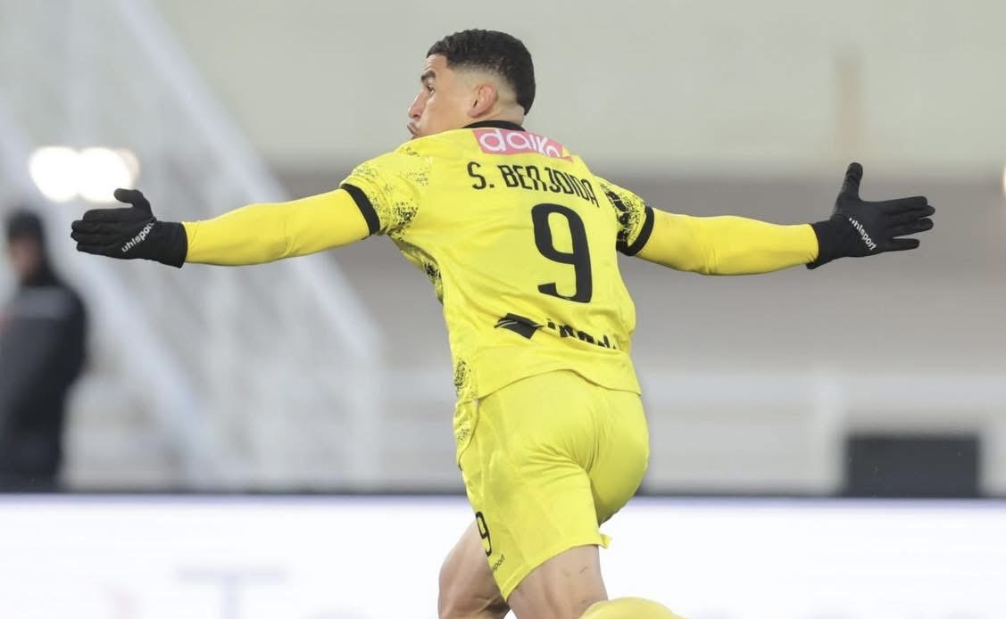 “هاتريك” بنجديدة يقود المغرب الفاسي لاكتساح الفتح برباعية مثيرة