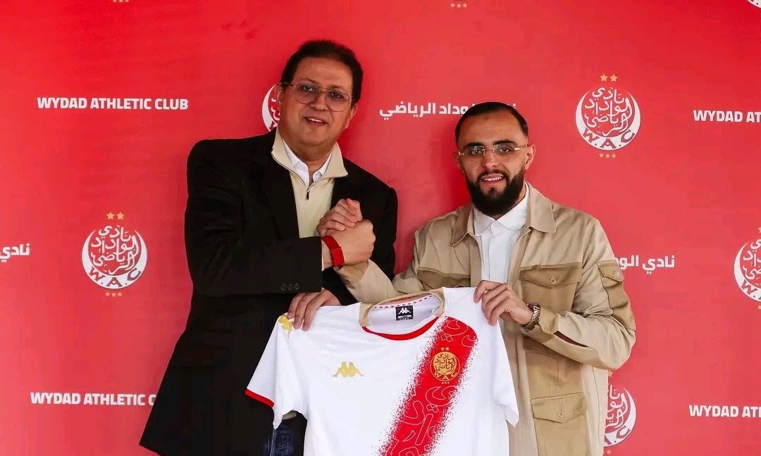 الوداد الرياضي يعزز صفوفه بالتعاقد مع “المغترب” نبيل خالي في صفقة انتقال حر