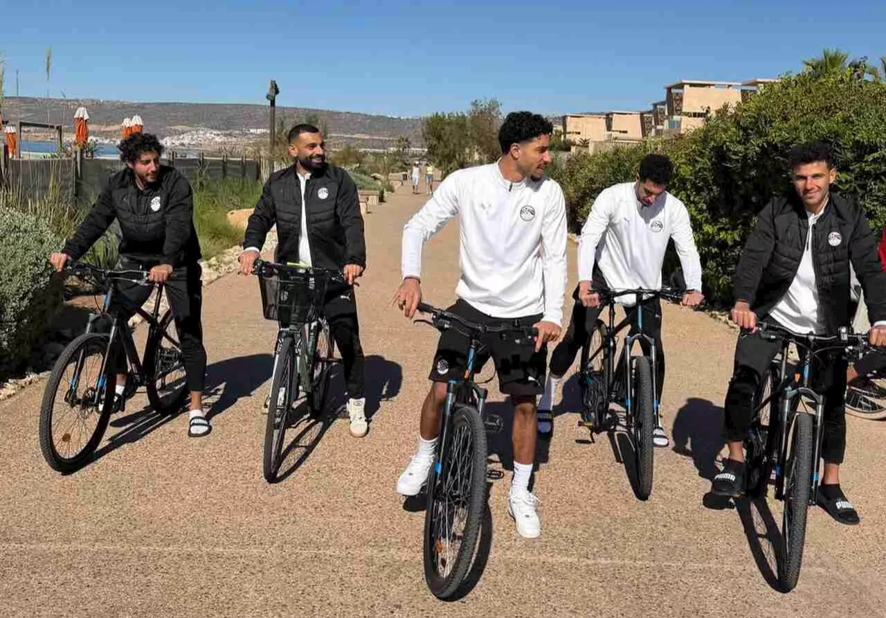 ​بين “أكادير” والملعب.. “دراجات” الفراعنة ترسم طريق ربع النهائي قبل صدام كوت ديفوار
