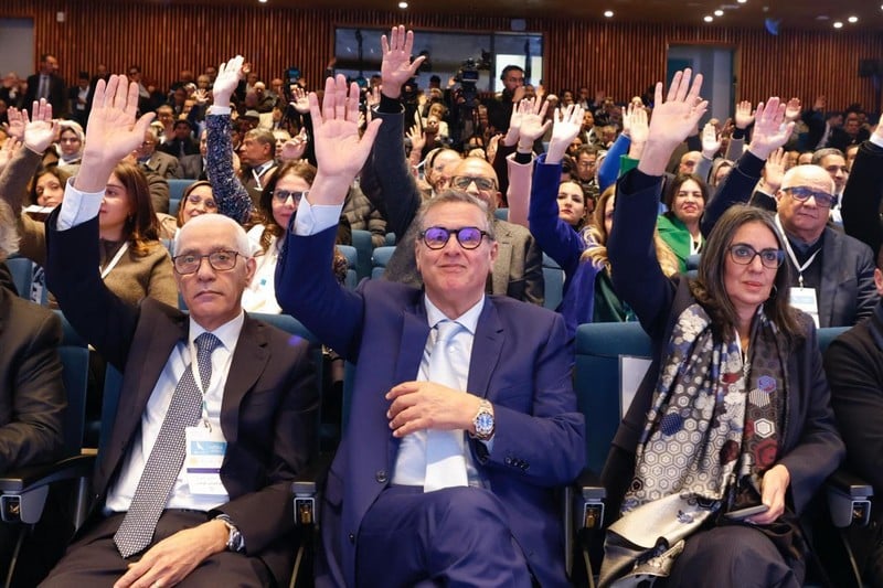 ​”الأحرار” يطلقون “مسار المستقبل”.. أخنوش يشيد بانسجام الأغلبية ويُلوّح بتمديد ولاية الهياكل الحزبية