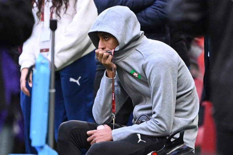 صدمة في صفوف “الأسود”.. الإصابة تُنهي مشوار عز الدين أوناحي في “كان 2025”